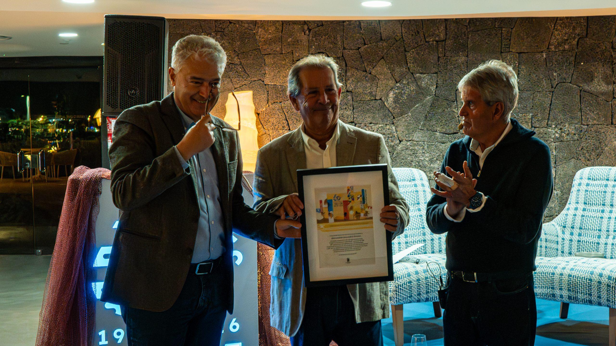 Puerto del Carmen profundiza en su memoria turística con una nueva sesión del ciclo “Destino con alma e identidad”.