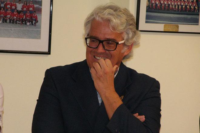 «Por qué el derecho del mar es clave en Canarias», por Claudio Doreste